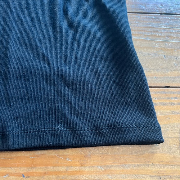 (167) BLACK H&M TANK - Picture 2 of 6